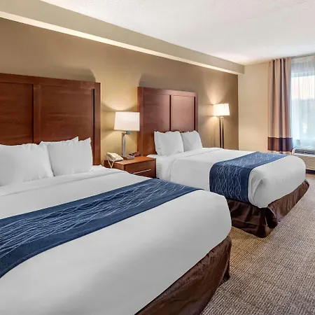 Comfort Inn & Suites Virginia Beach - Norfolk Airport Exterior photo