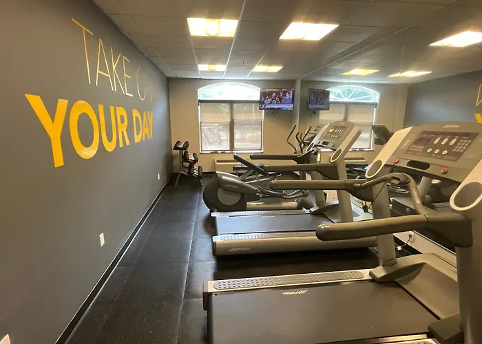 Comfort Inn & Suites Virginia Beach - Norfolk Airport