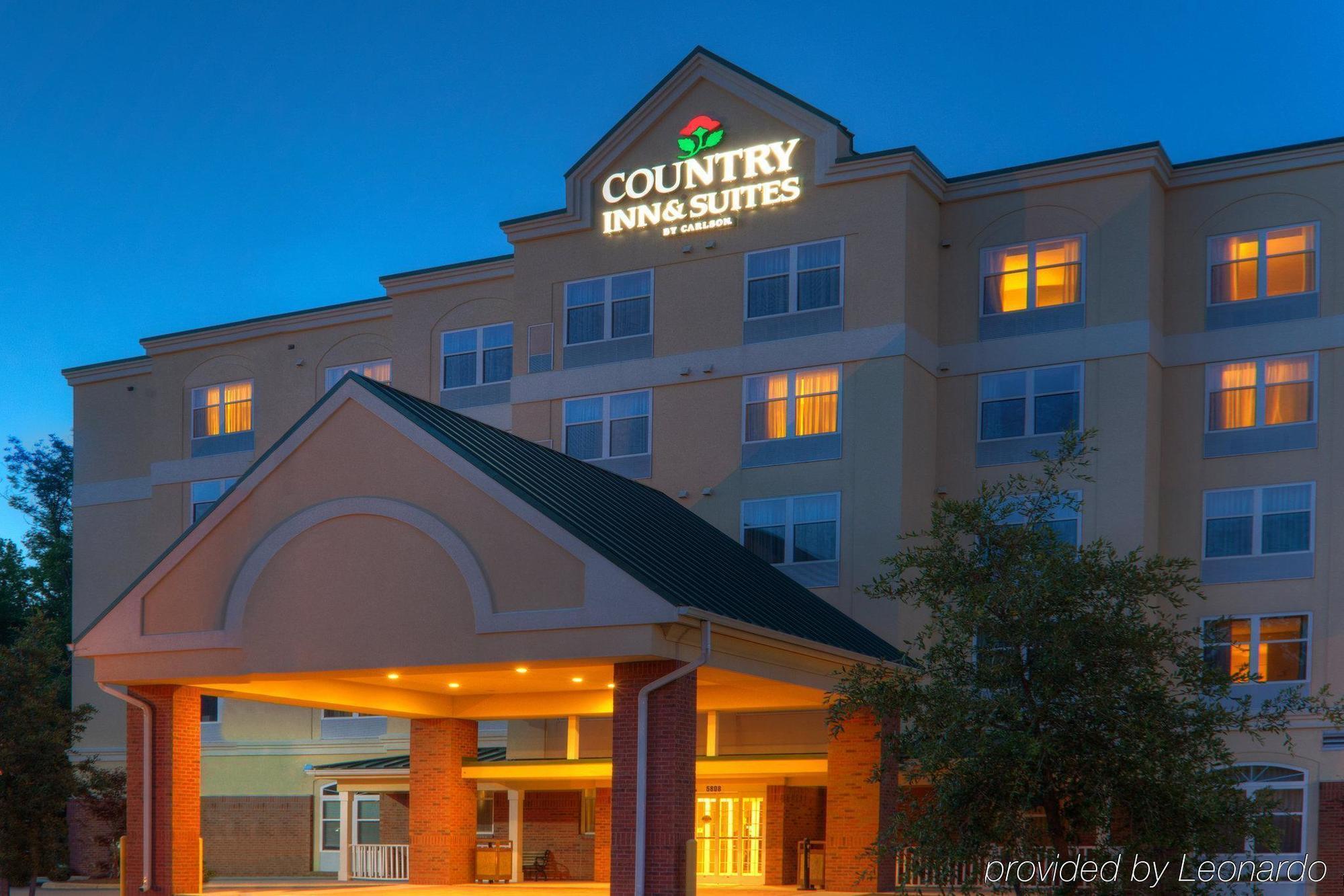 Comfort & - Norfolk Airport 3*
